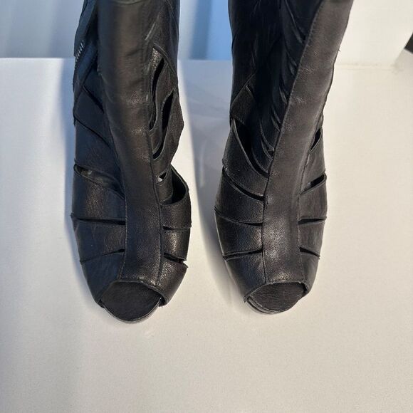 Stuart Weitzman Open Toe Black Leather Strappy Moto Ankle Booties Size 10 - Picture 7 of 17